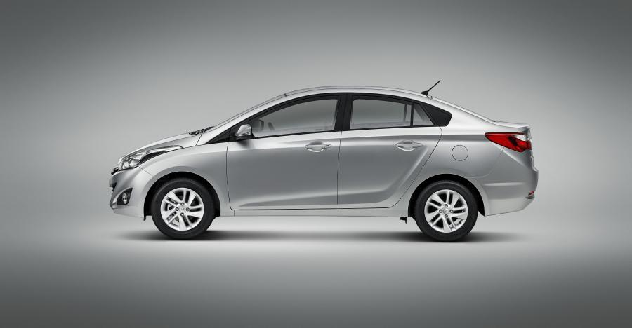  Hyundai HB20S 2013 года  (фото 5 из 18)